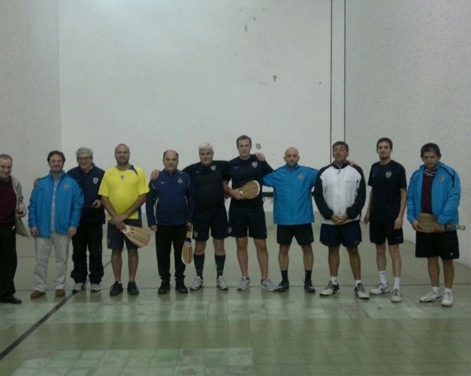 Pelota paleta: actividad social