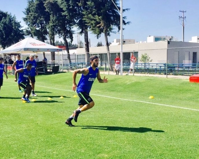 Entrenamiento en el complejo de Chivas