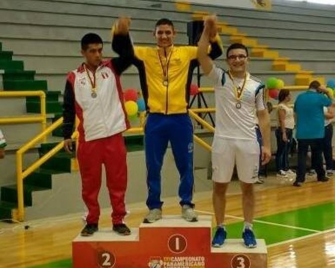 Bronce sudamericano xeneize