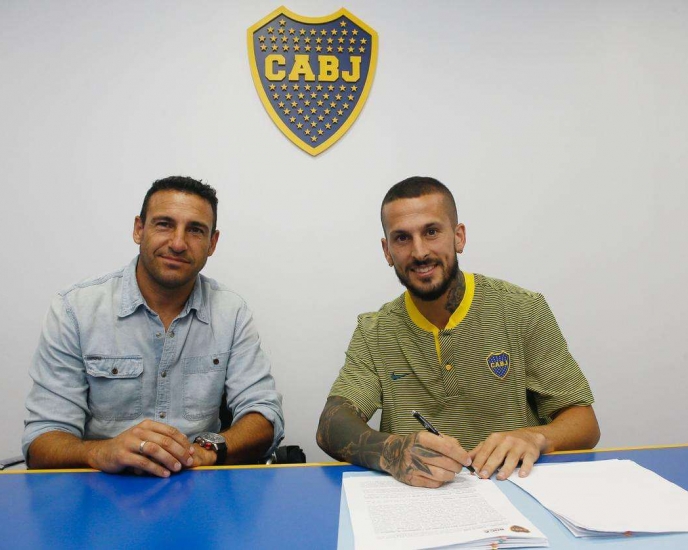 Benedetto sigue en Boca